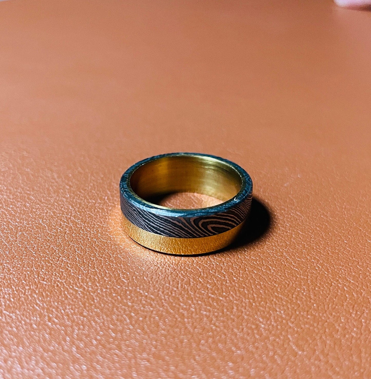 Ring Damascus Steel and Brass Band | Unisex | Sustainable Christmas Gift
